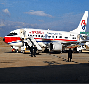 银川航空货运航空快运业稳步发展的原因是什么？